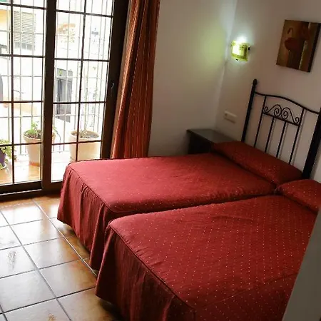 Palomares 2* سالوبرينيا